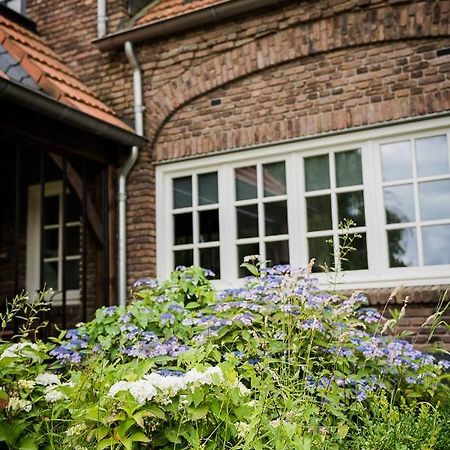 Aan De Molenberg Bed & Breakfast Broekhuizen  Exterior photo